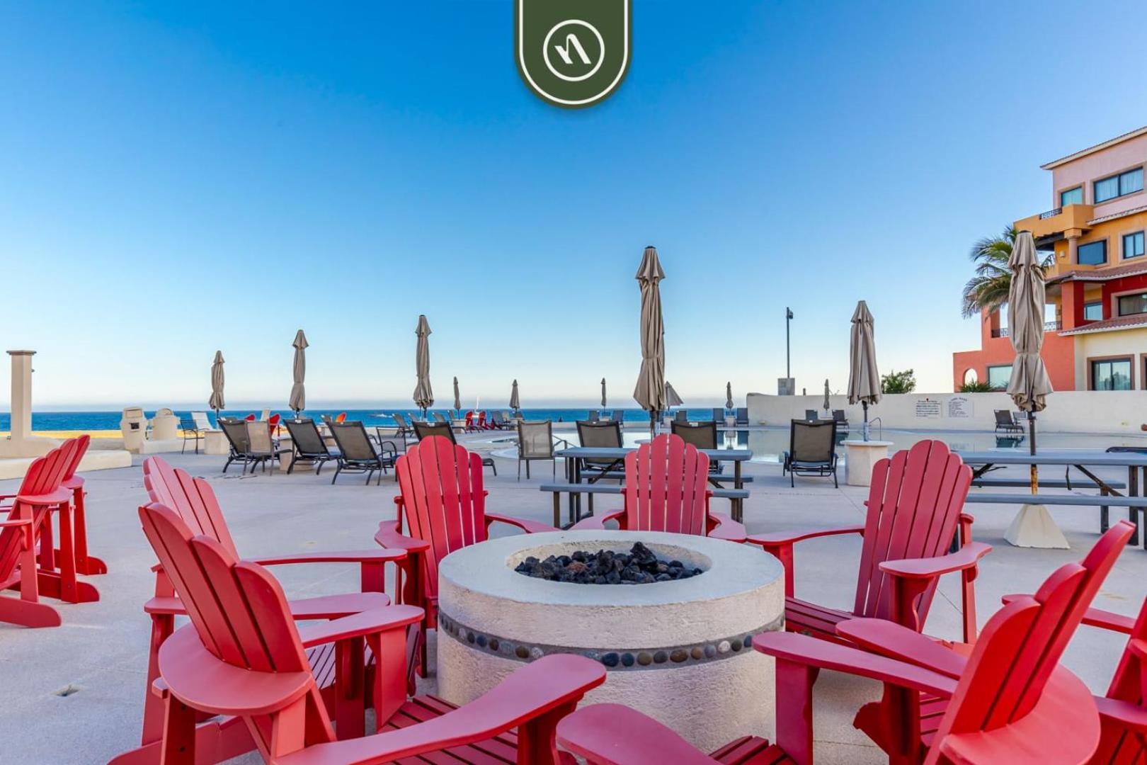 Mexican-style 3 Bedroom - Oceanfront Pool - Apartment Cabo San Lucas