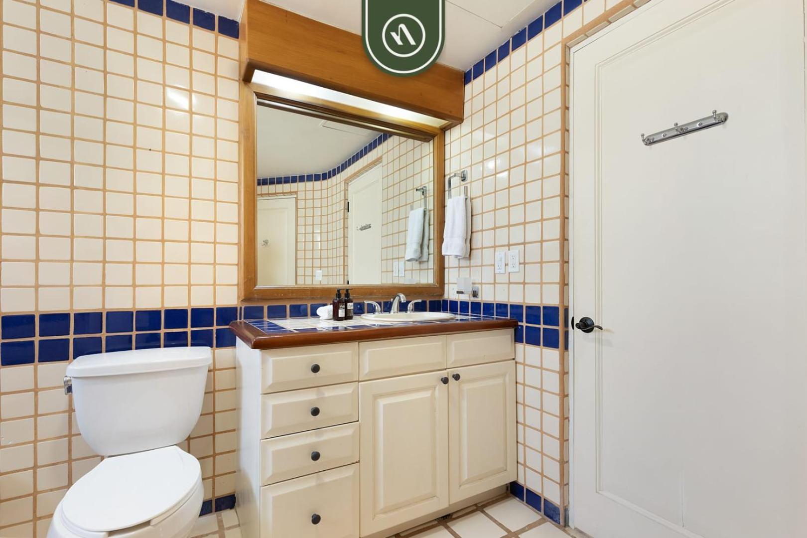 Mexican-style 3 Bedroom - Oceanfront Pool - * Cabo San Lucas