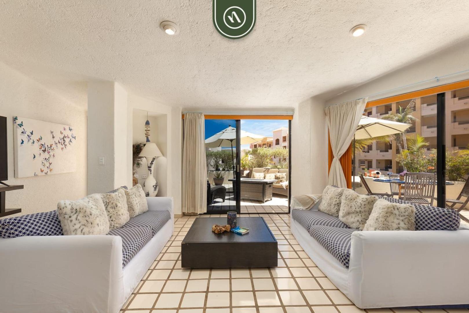 Oceafront 2 Bedroom - Pool - King Beds 3x Cabo San Lucas
