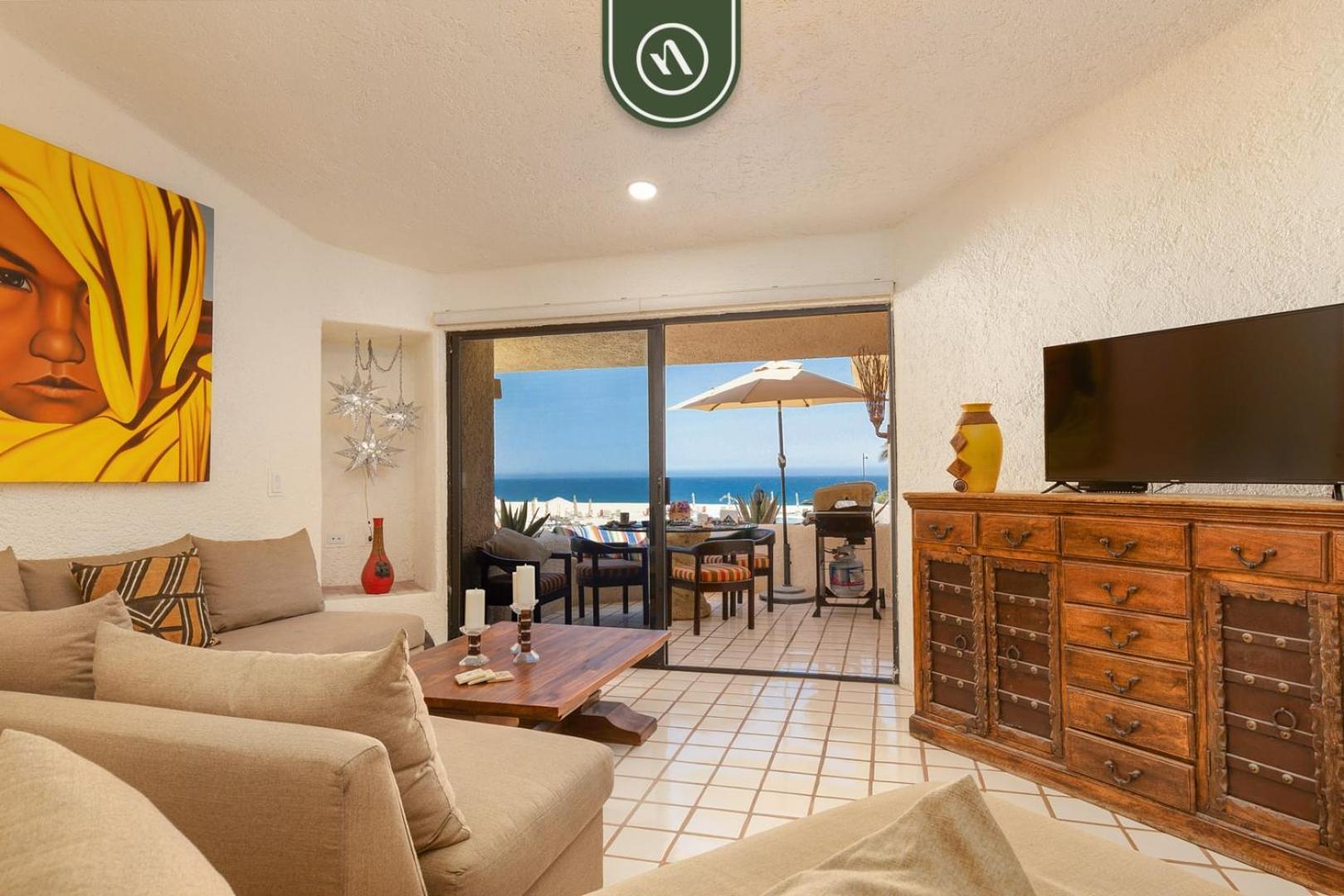 Mexican-style 3 Bedroom - Oceanfront Pool - * Cabo San Lucas