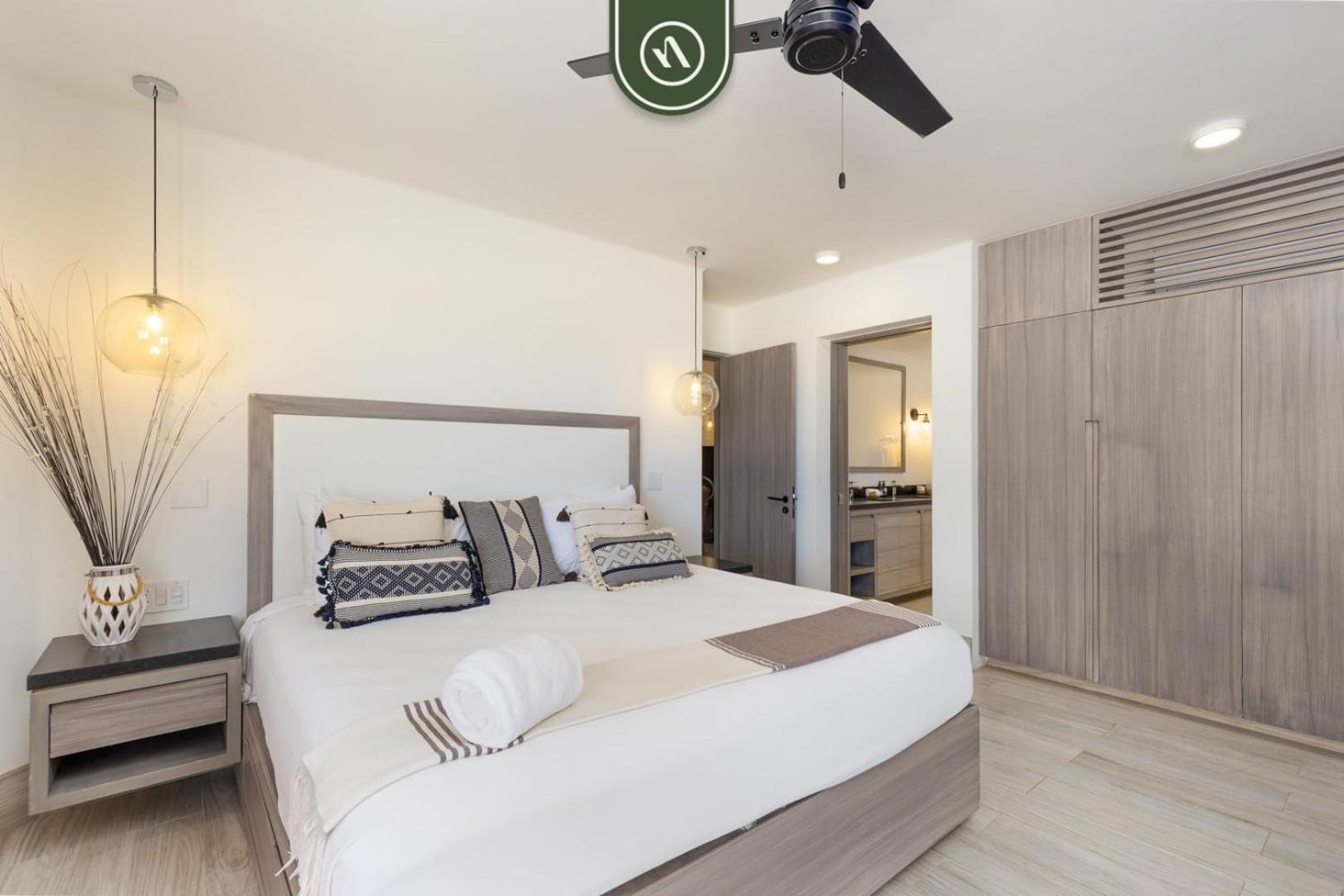 Beachview 3 Bedroom - Oceanfront Pool - Apartment Cabo San Lucas