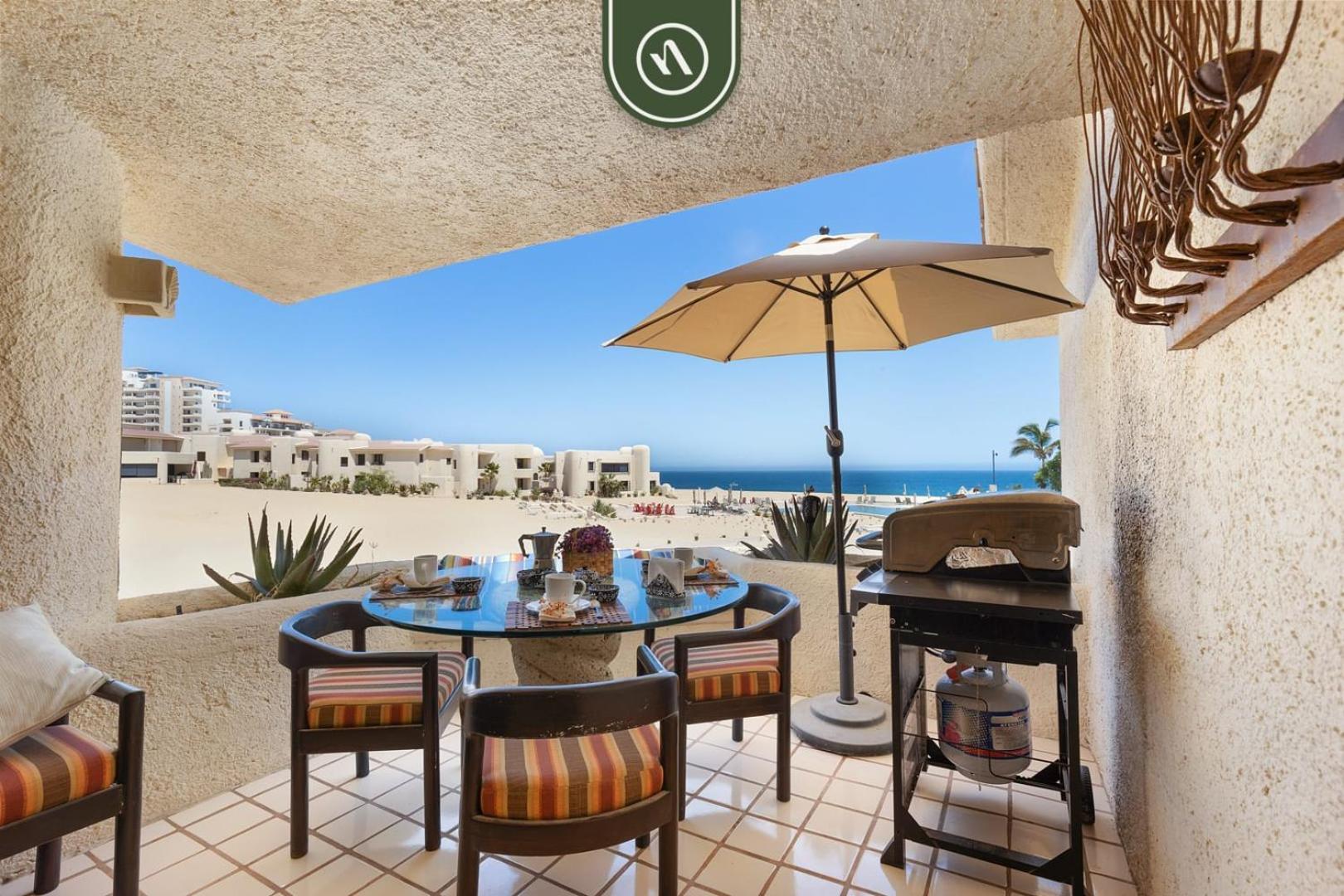 Mexican-style 3 Bedroom - Oceanfront Pool - * Cabo San Lucas