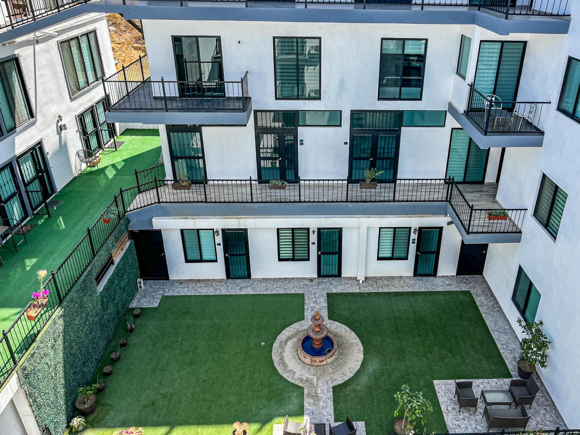 Apartment Silverwhite *
