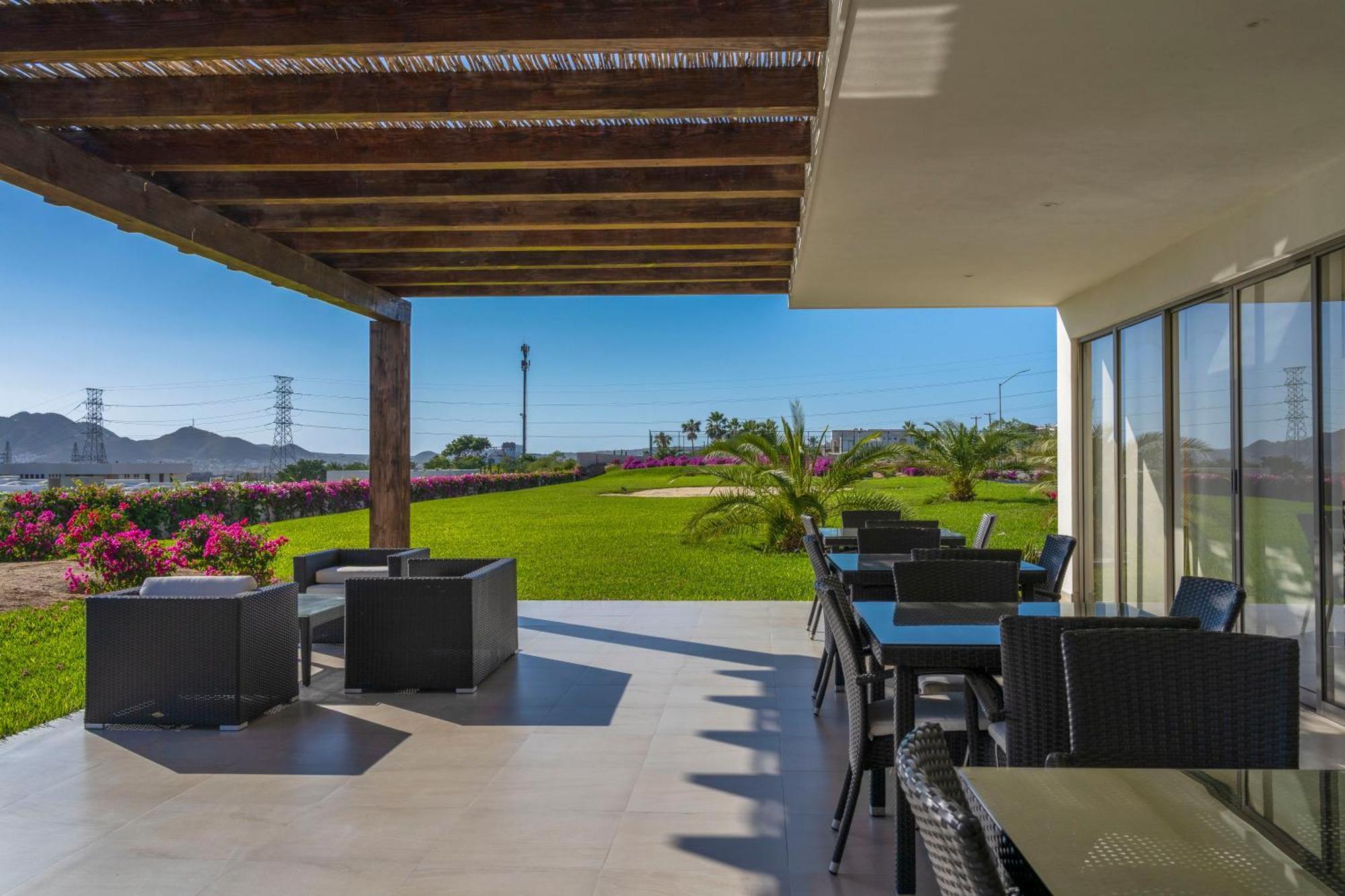 Luxury With Pool, Jacuzzi, And Private Terrace Apartment