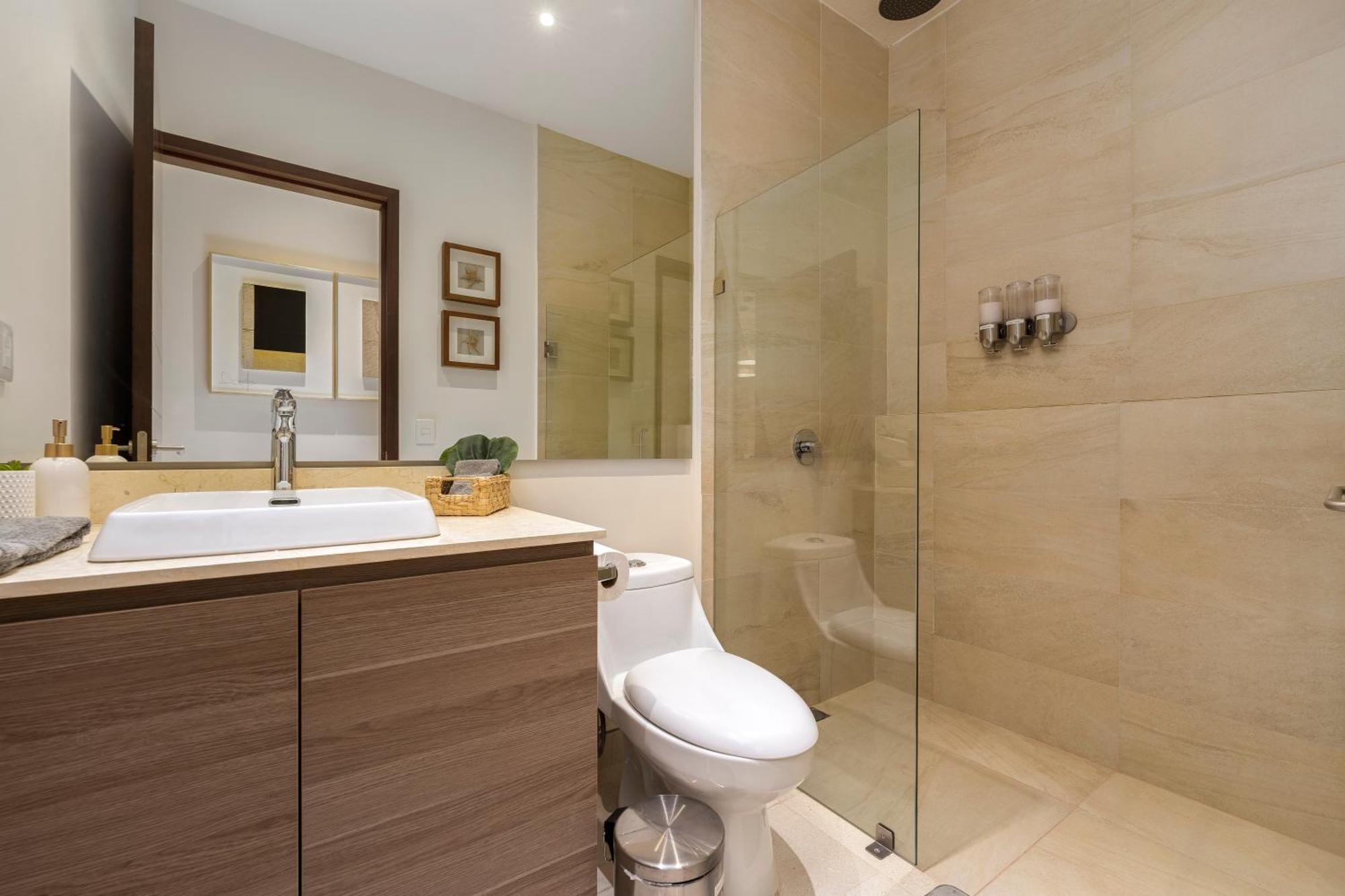Luxury With Pool, Jacuzzi, And Private Terrace *