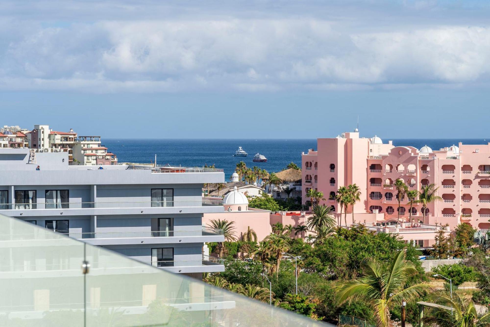 Luxury With Pool And Jacuzzi On Terrace In Medano Apartment *