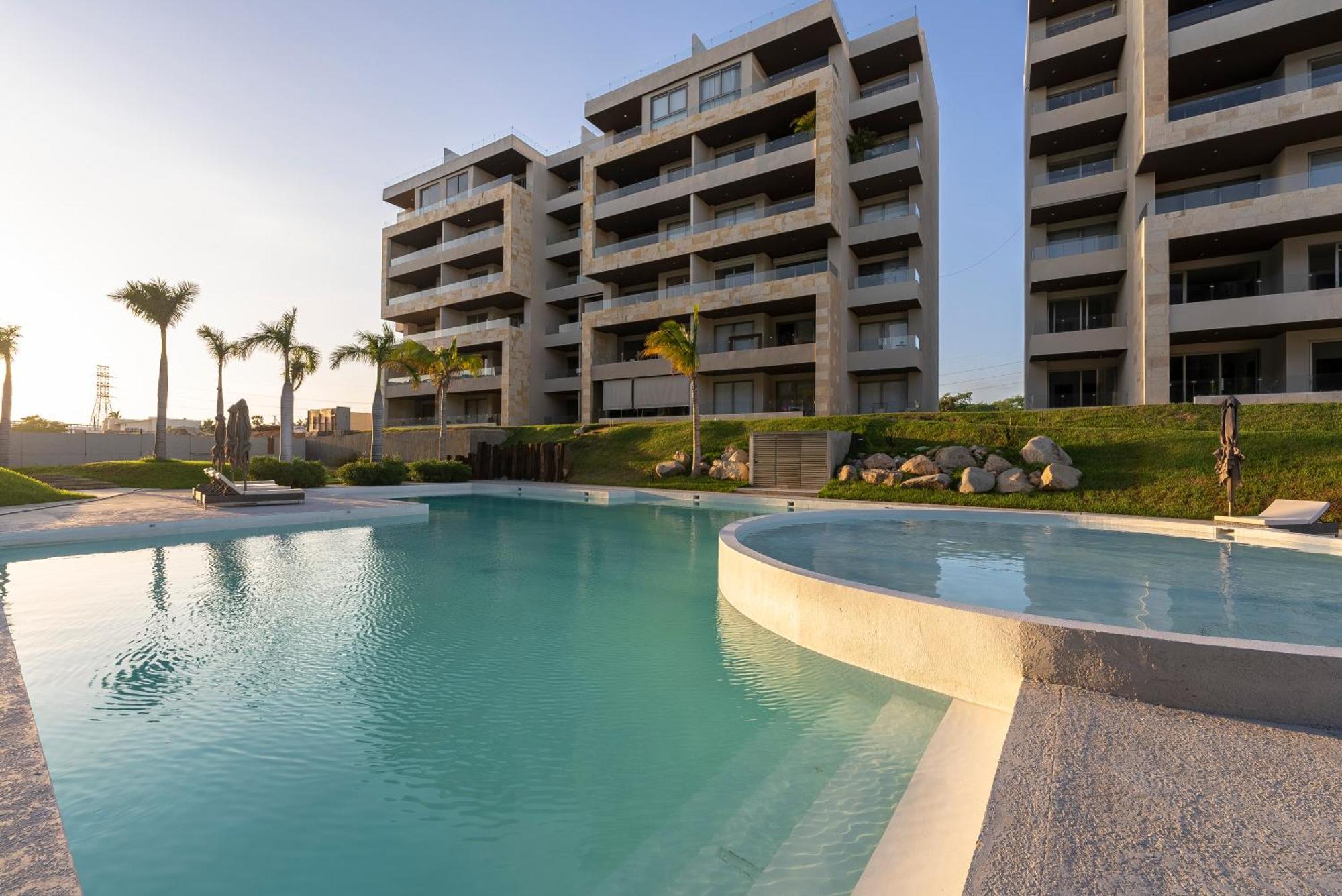 Luxury Beachfront In Cabo *