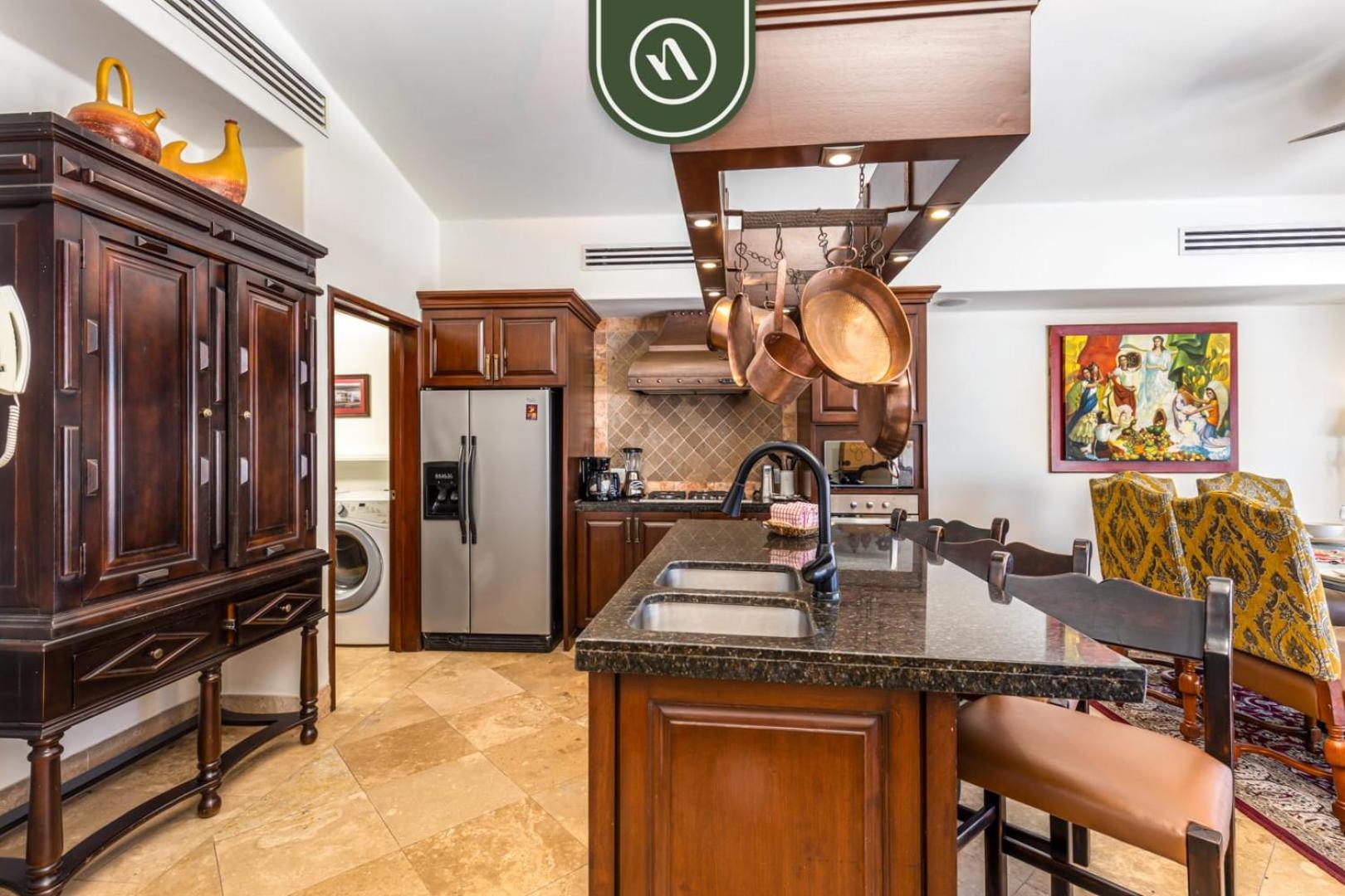 With Private Pool & Patio In Cabo *