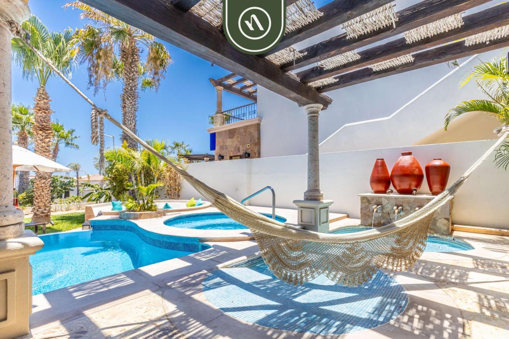Villa With Private Pool & Patio In Cabo *