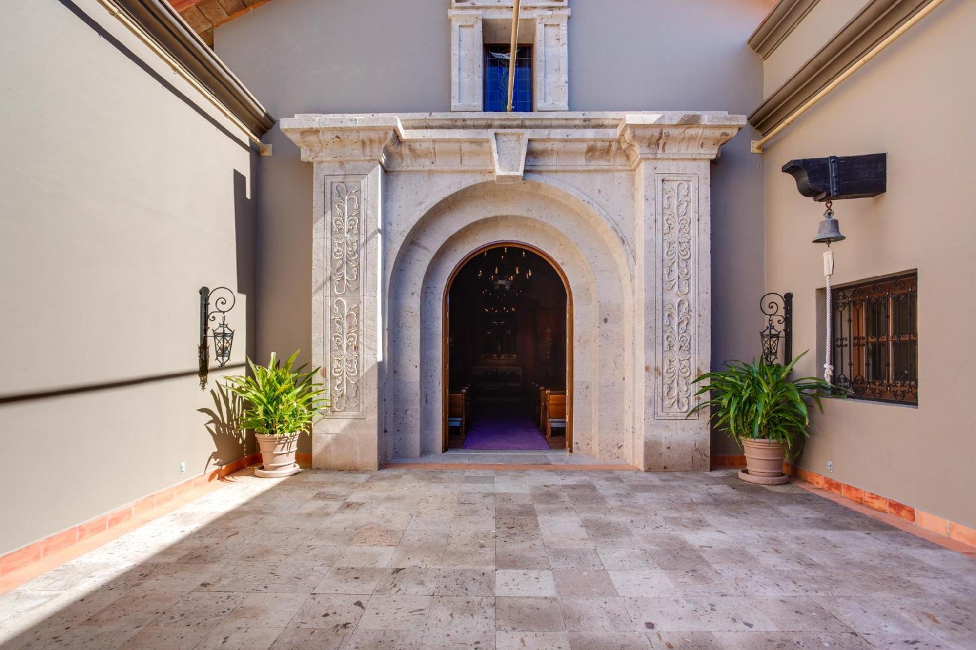 Holiday home Pueblo Bonito With View Less Than 3 Km To Quivira Golf!