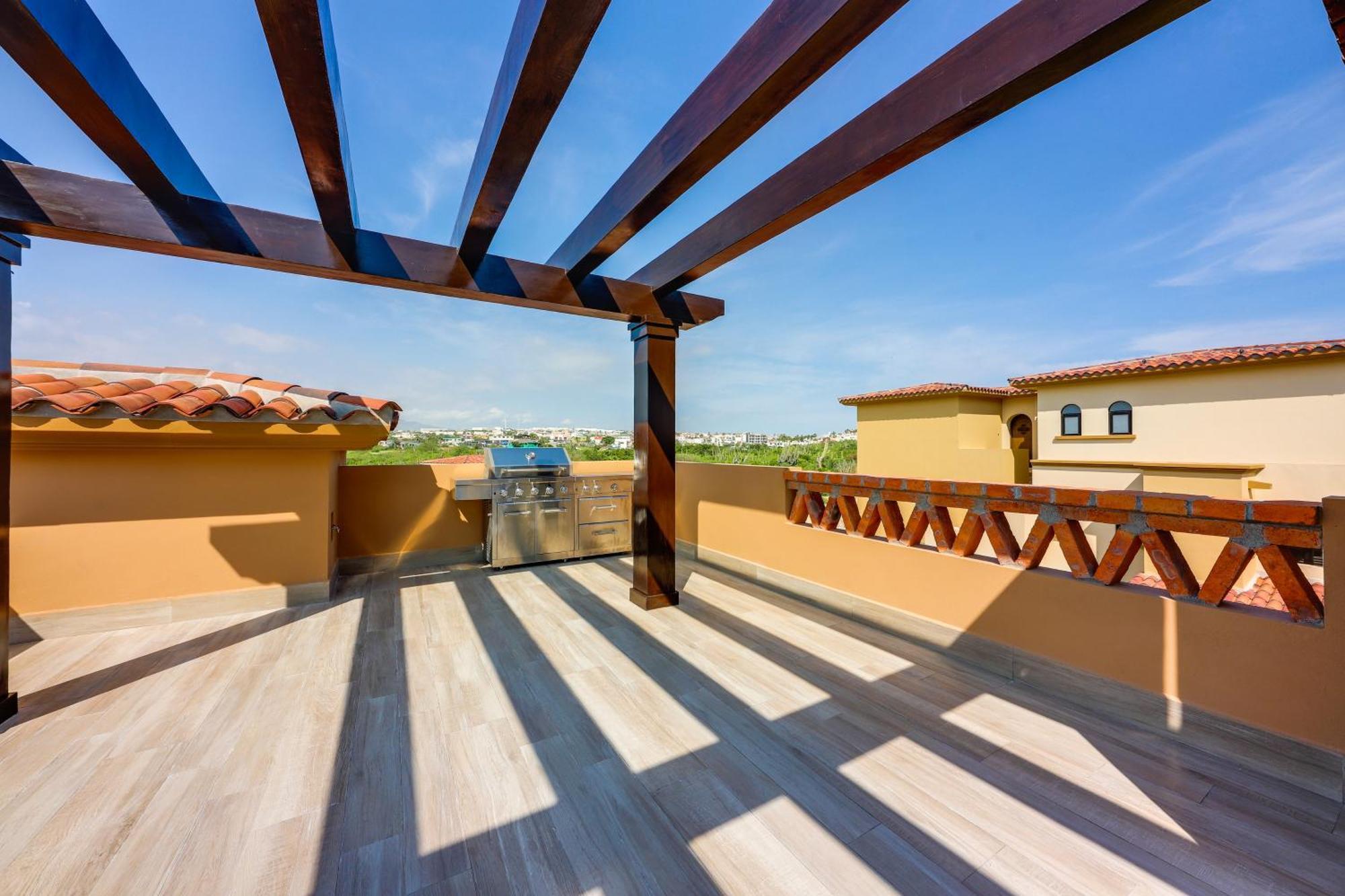 Holiday home Pueblo Bonito With View Less Than 3 Km To Quivira Golf!