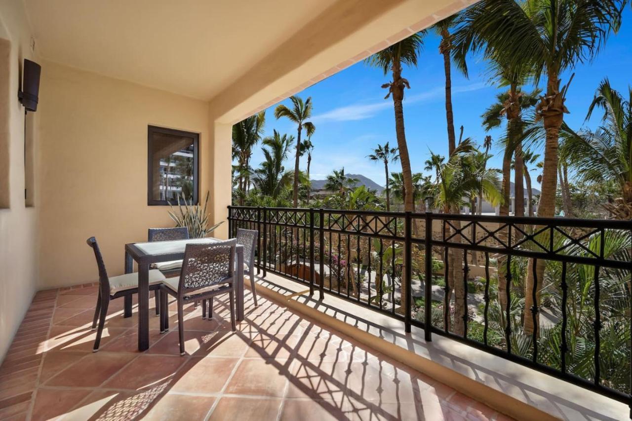 2 Bd 5-star Beachfront Paradise Holiday home *