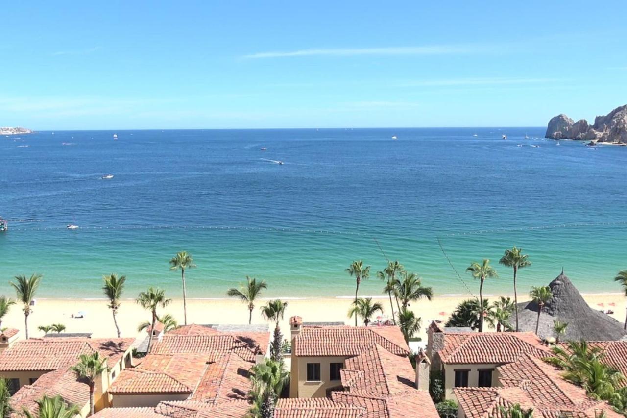4bd 2-level Penthouse 5-star Beachfront Paradise. Holiday home Cabo San Lucas
