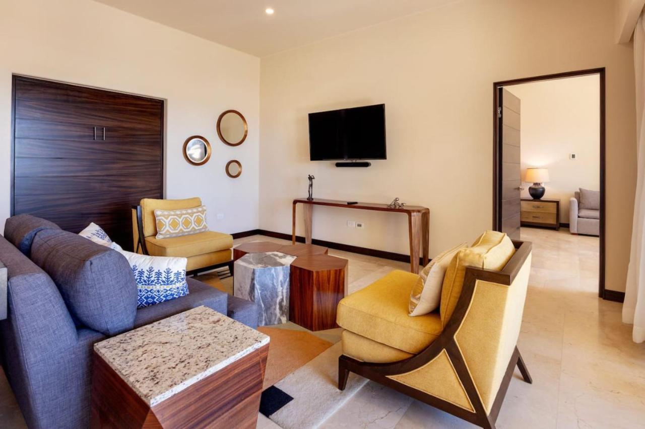 Luxury 2-bed Getaway Ocr 134 Holiday home Cabo San Lucas