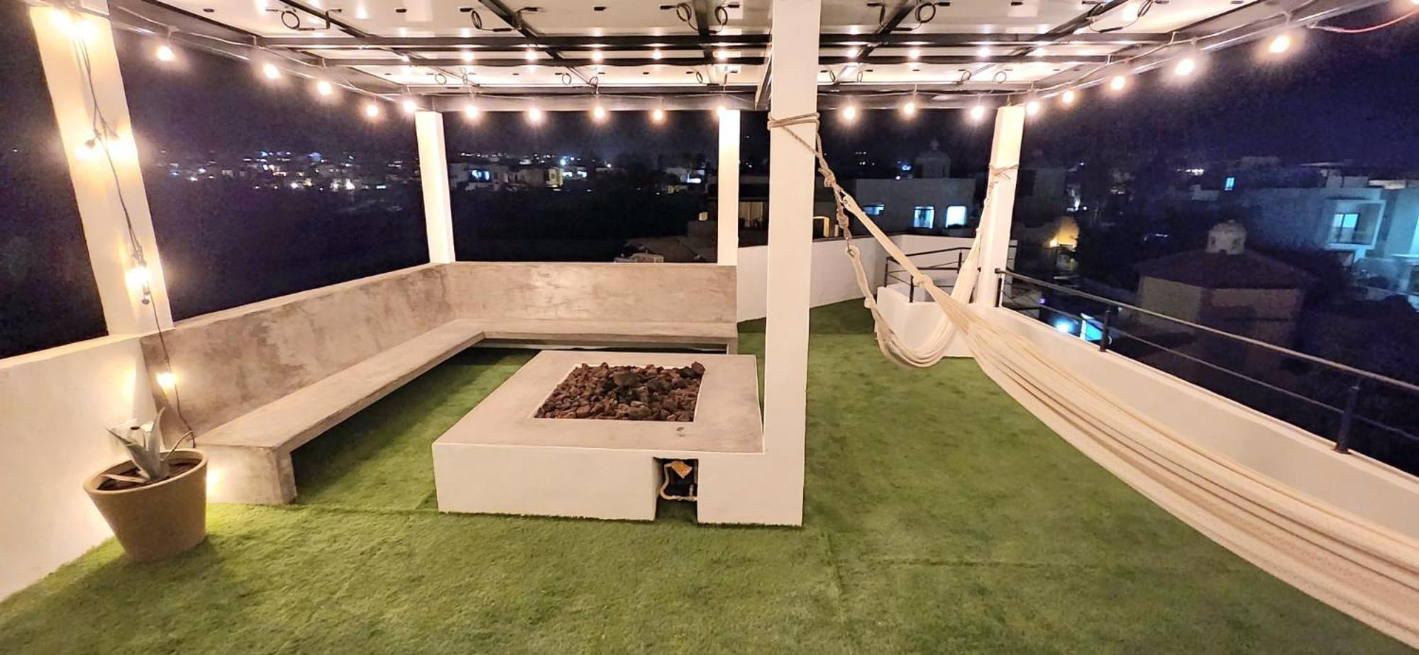 Holiday home Solar House With Arch View Rooftop