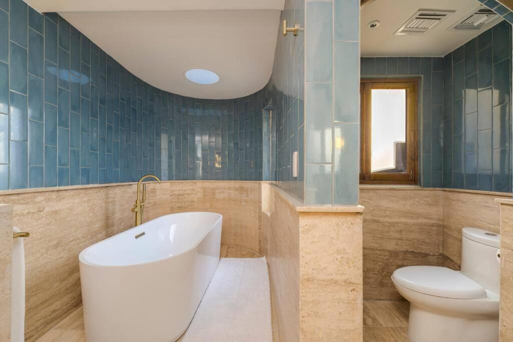 Villa Casa La Pinata 7br - Concierge And Maid Included *