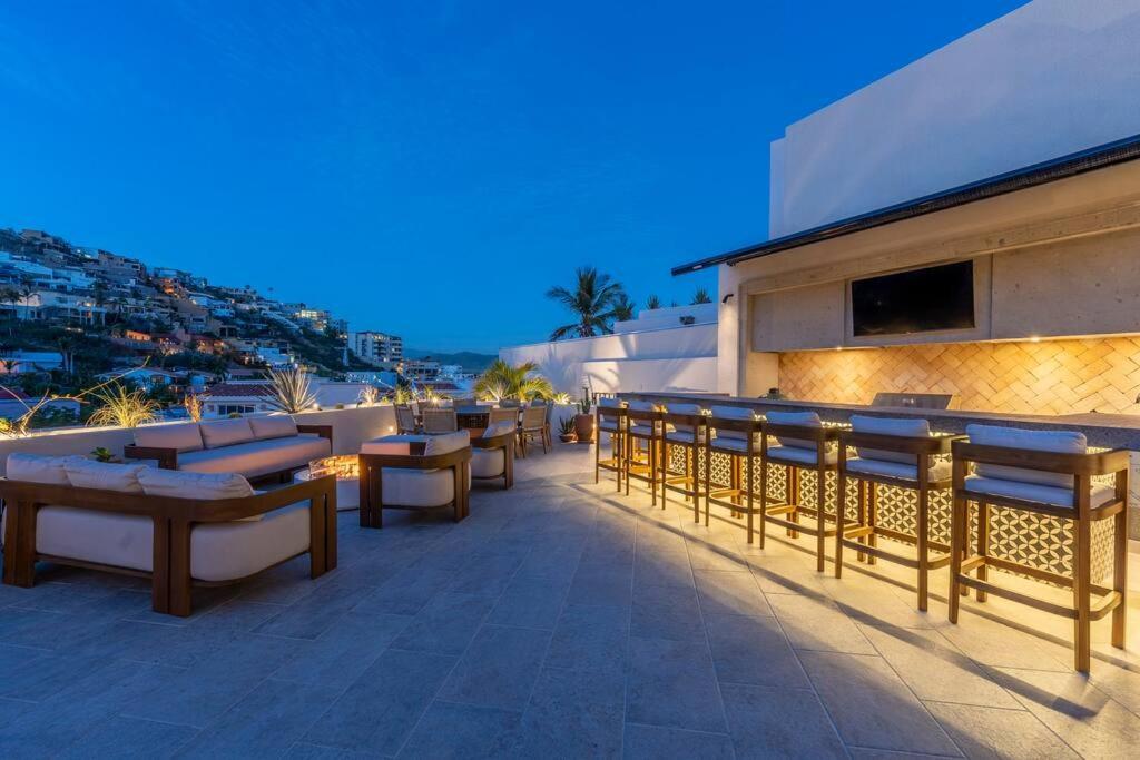 Casa La Pinata 7br - Concierge And Maid Included Villa