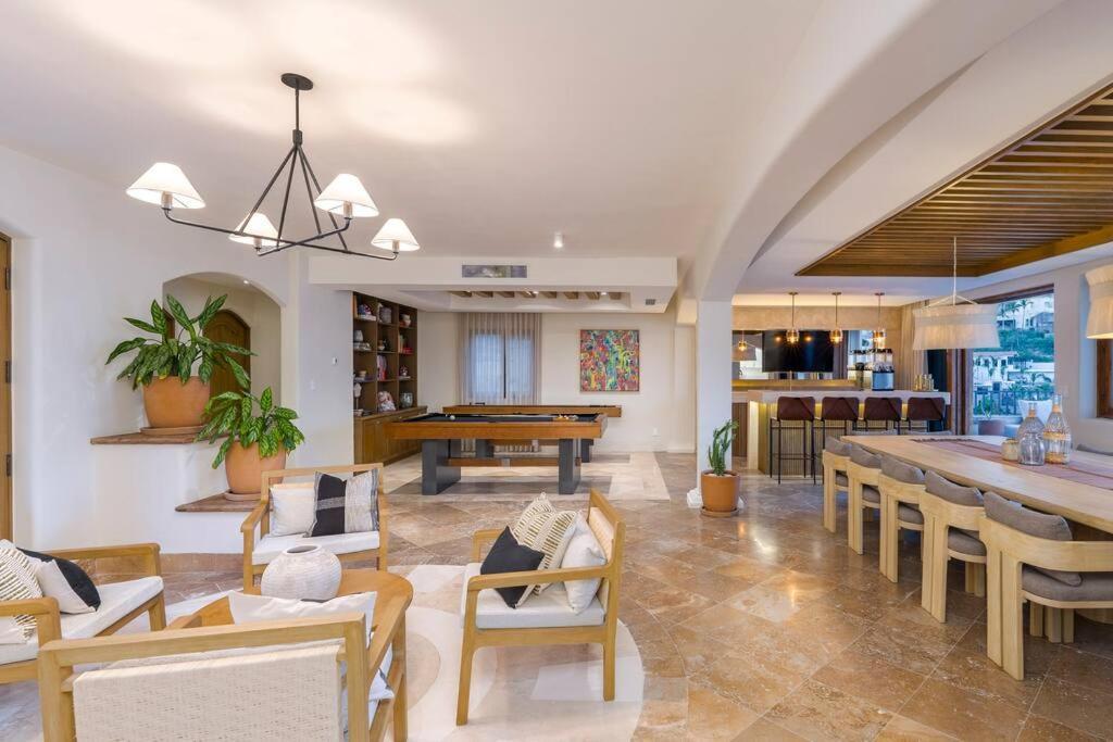 Villa Casa La Pinata 7br - Concierge And Maid Included *