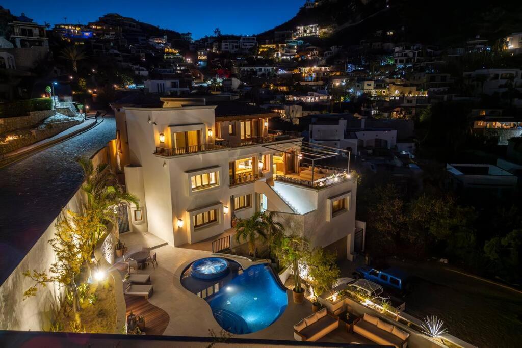 Casa La Pinata 7br - Concierge And Maid Included