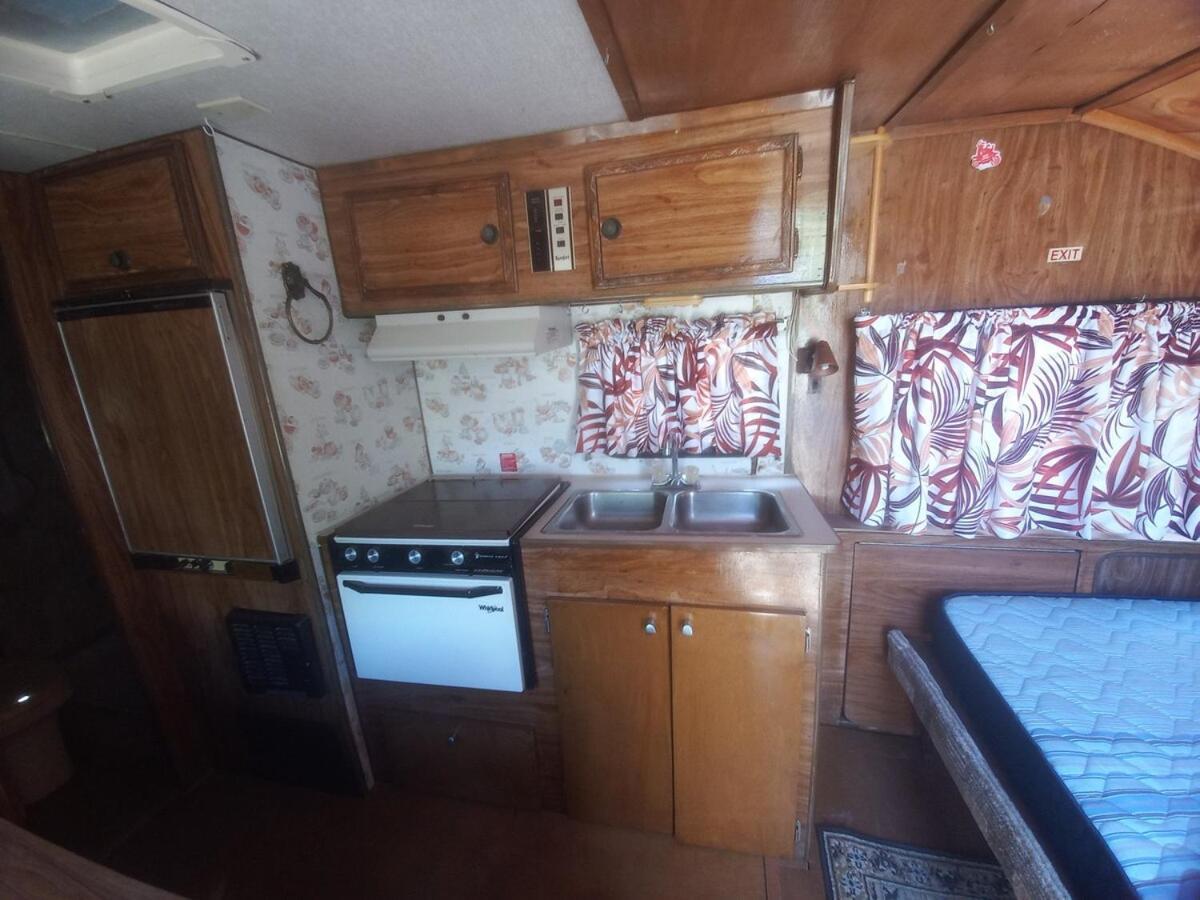 Peaceful And Cozy Camper In The Center With Private Patio