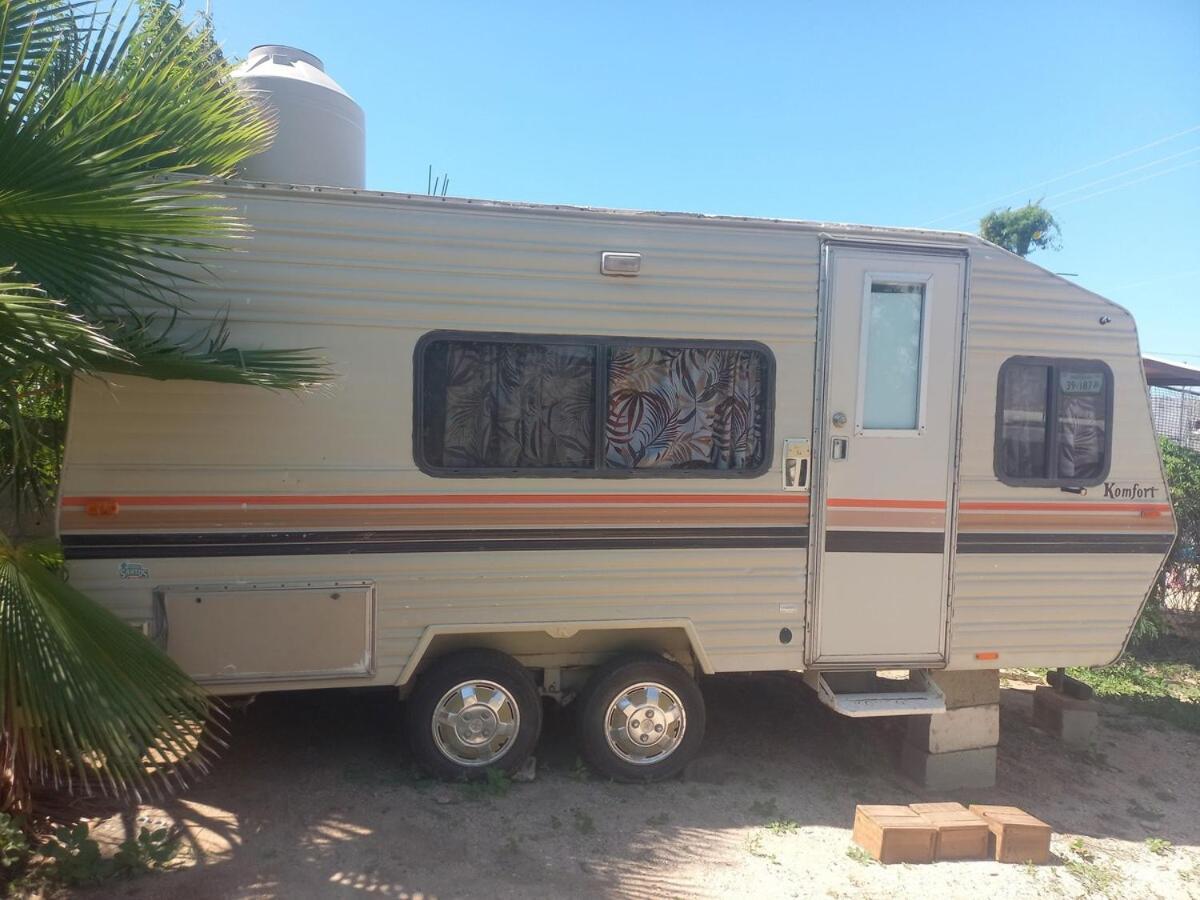 Peaceful And Cozy Camper In The Center With Private Patio Apartment