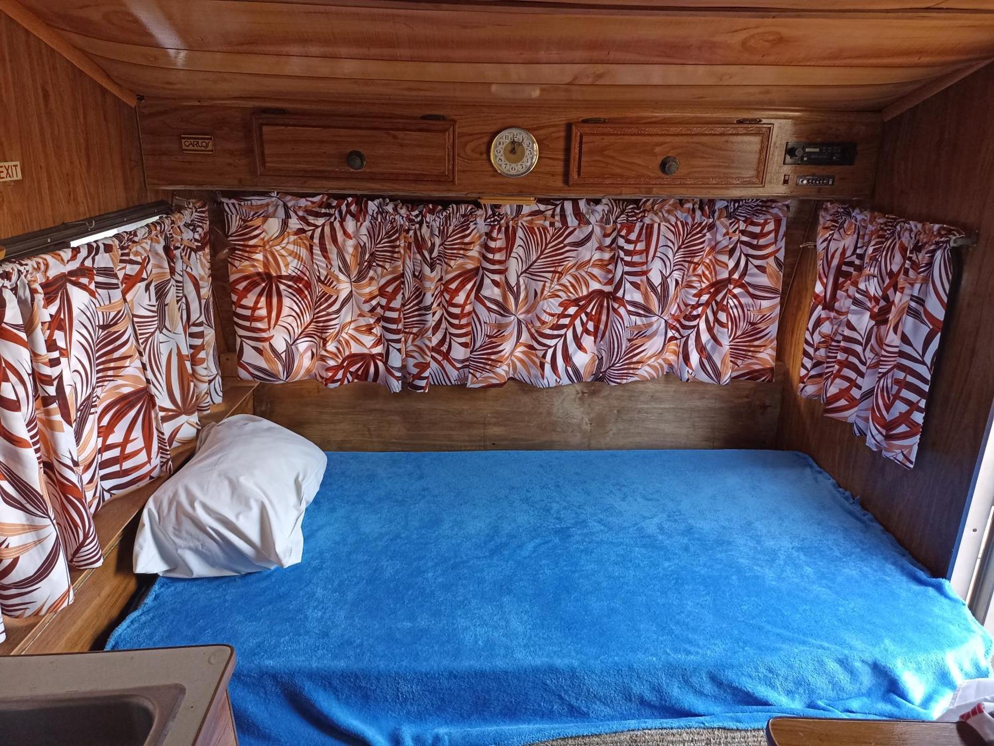 Peaceful And Cozy Camper In The Center With Private Patio Apartment *
