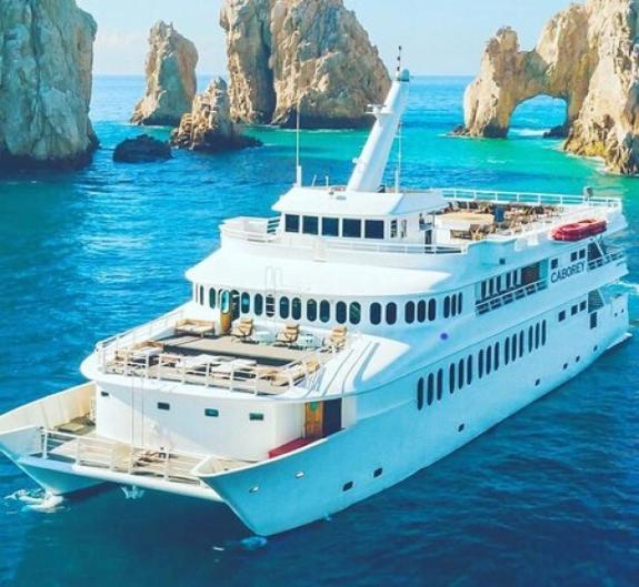 Cabo Js Glamour (adults Only)