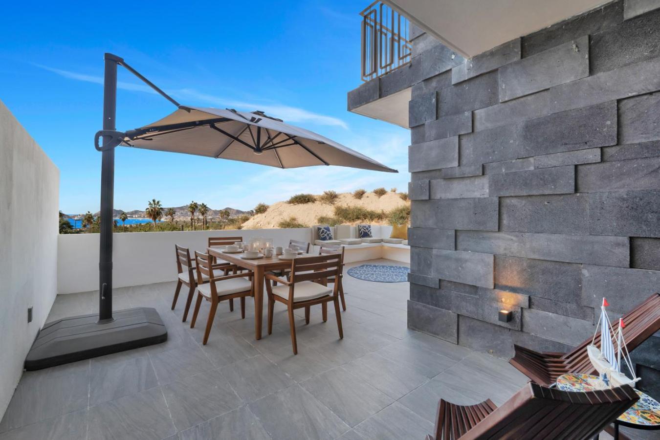 Arch Views Infinity Pool Cozy Close To Beaches Holiday home *