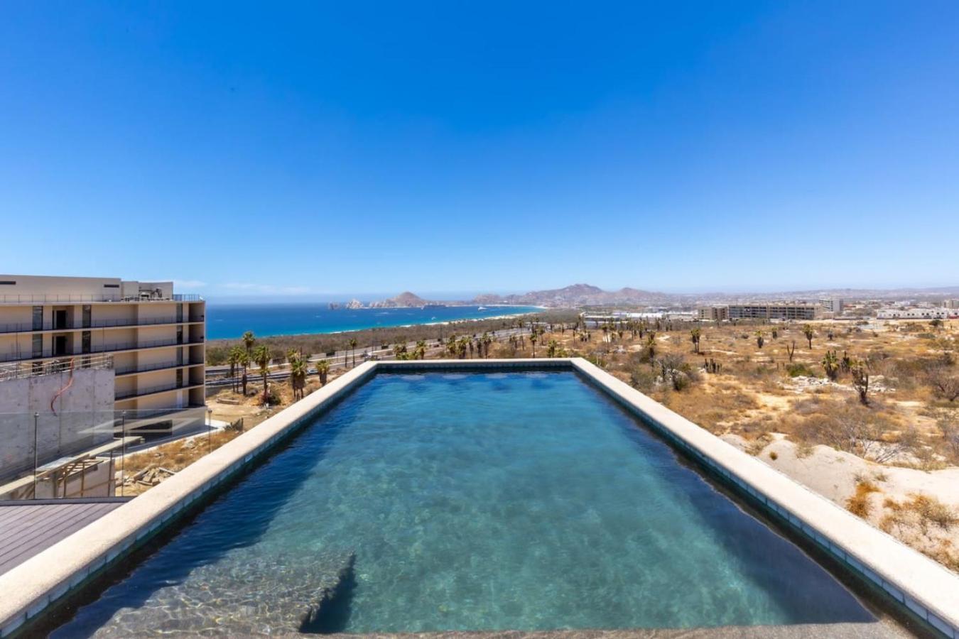 Holiday home Arch Views Infinity Pool Cozy Close To Beaches *