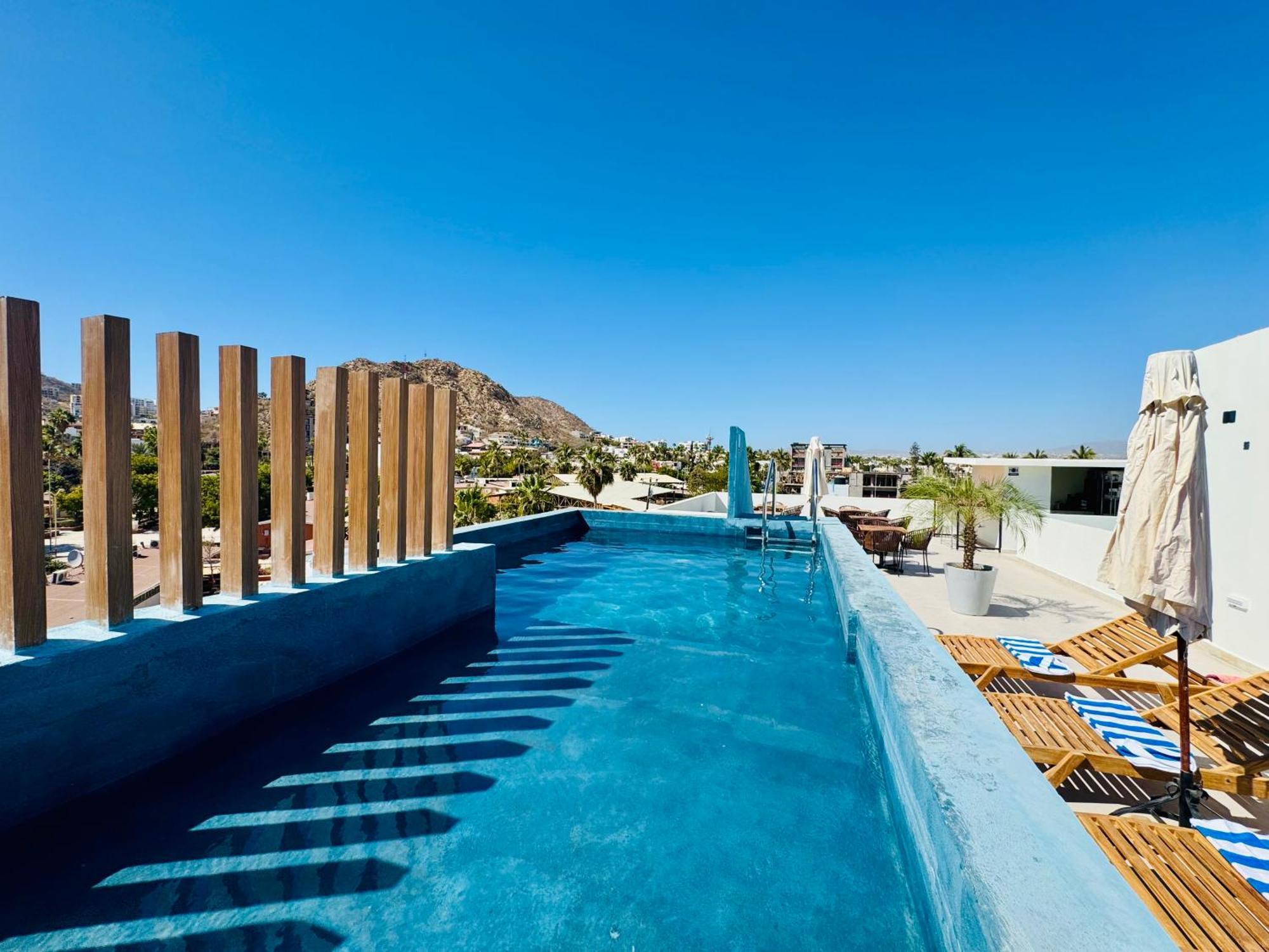 Colmena Marina Cabos