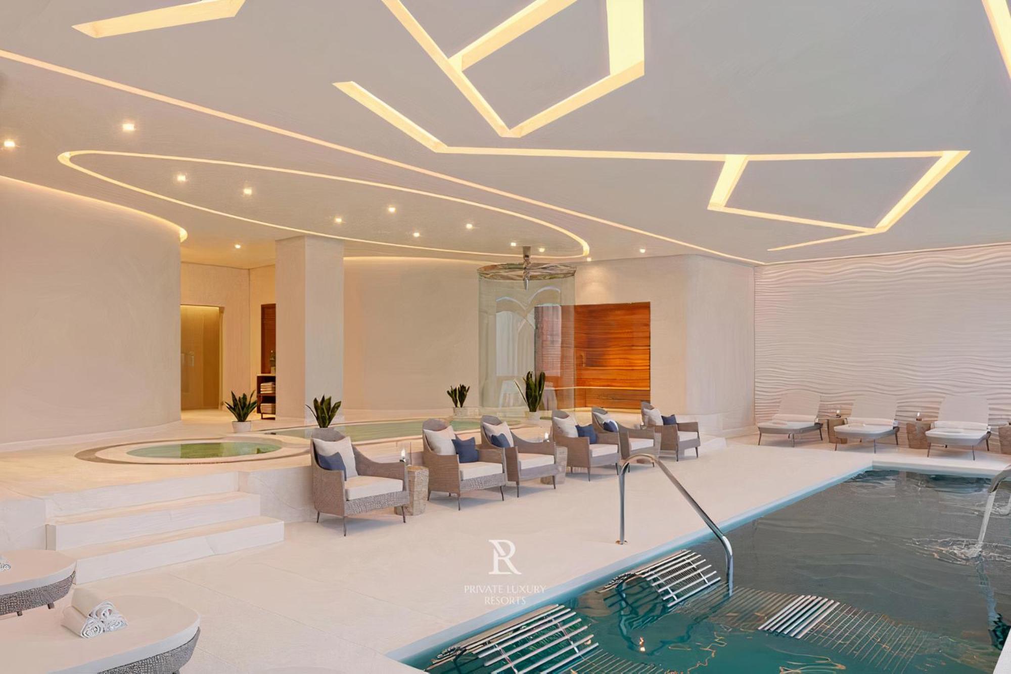 Deluxe Pool View - La Valencia *