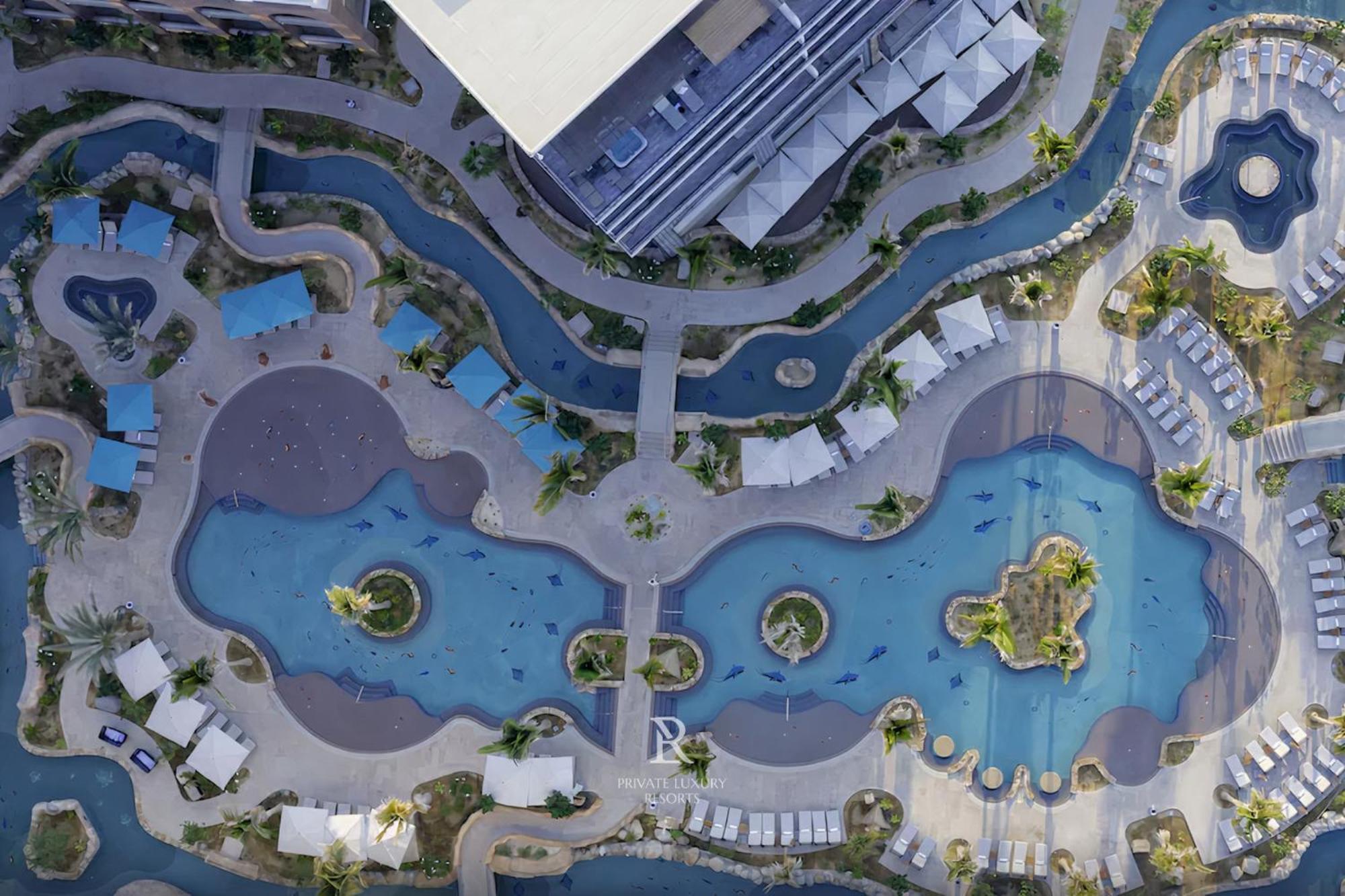 Deluxe Pool View - La Valencia *