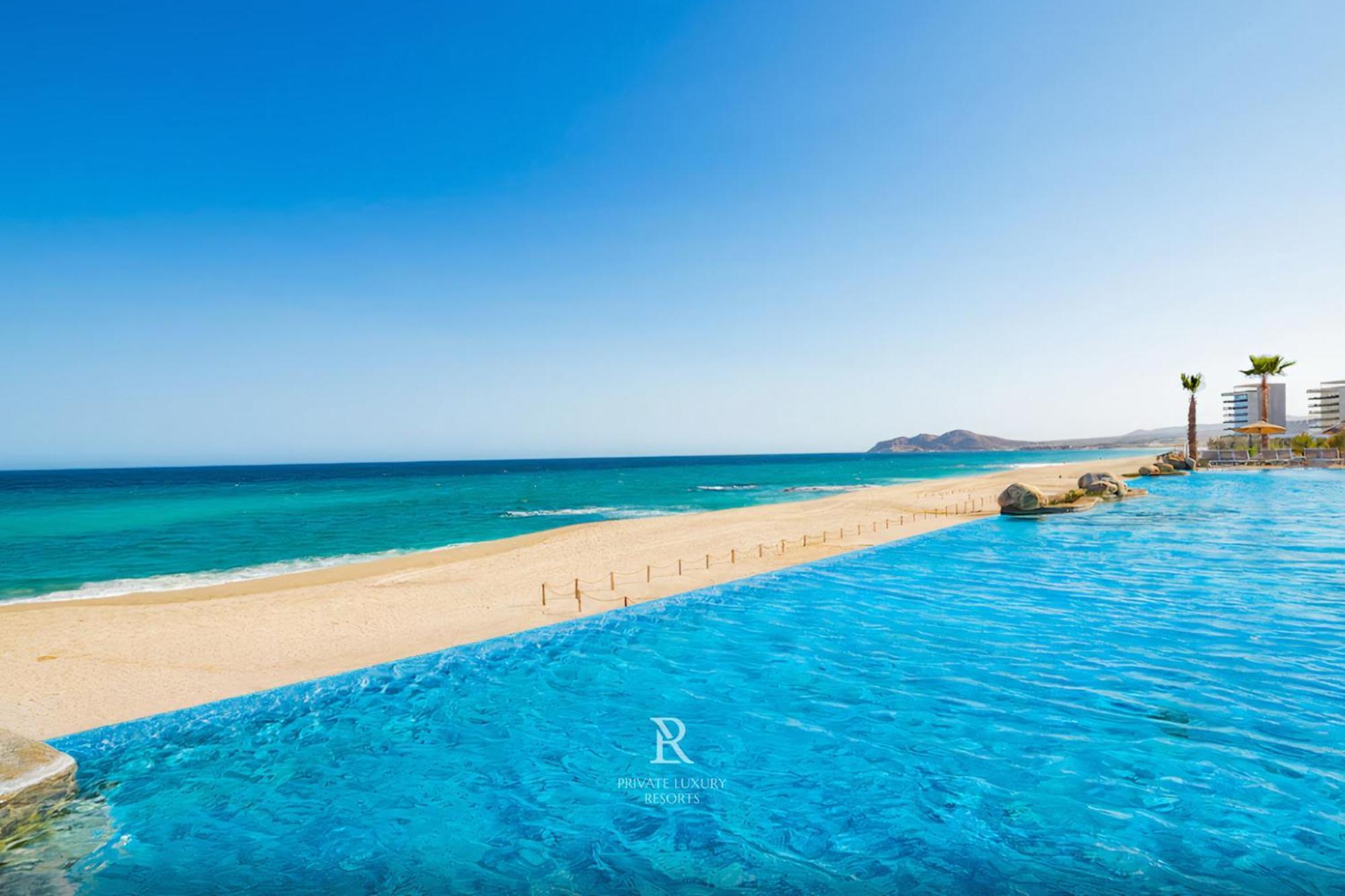Deluxe Pool View - La Valencia Resort *