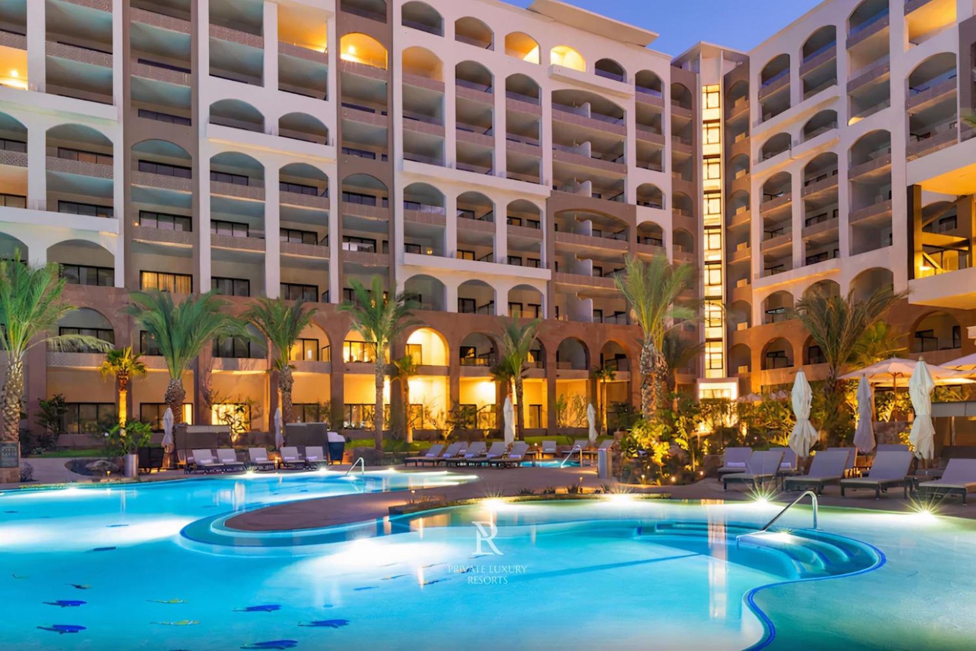 Resort Deluxe Pool View - La Valencia *