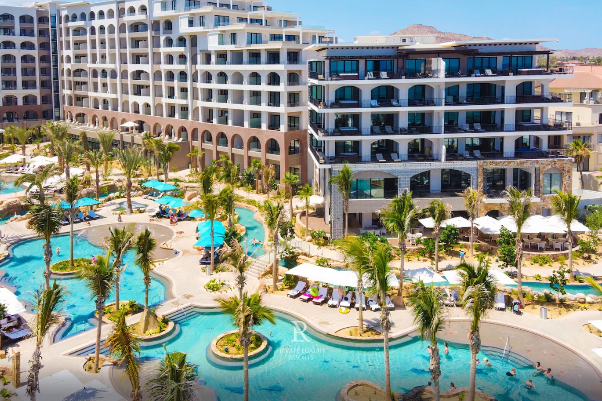 Deluxe Pool View - La Valencia *
