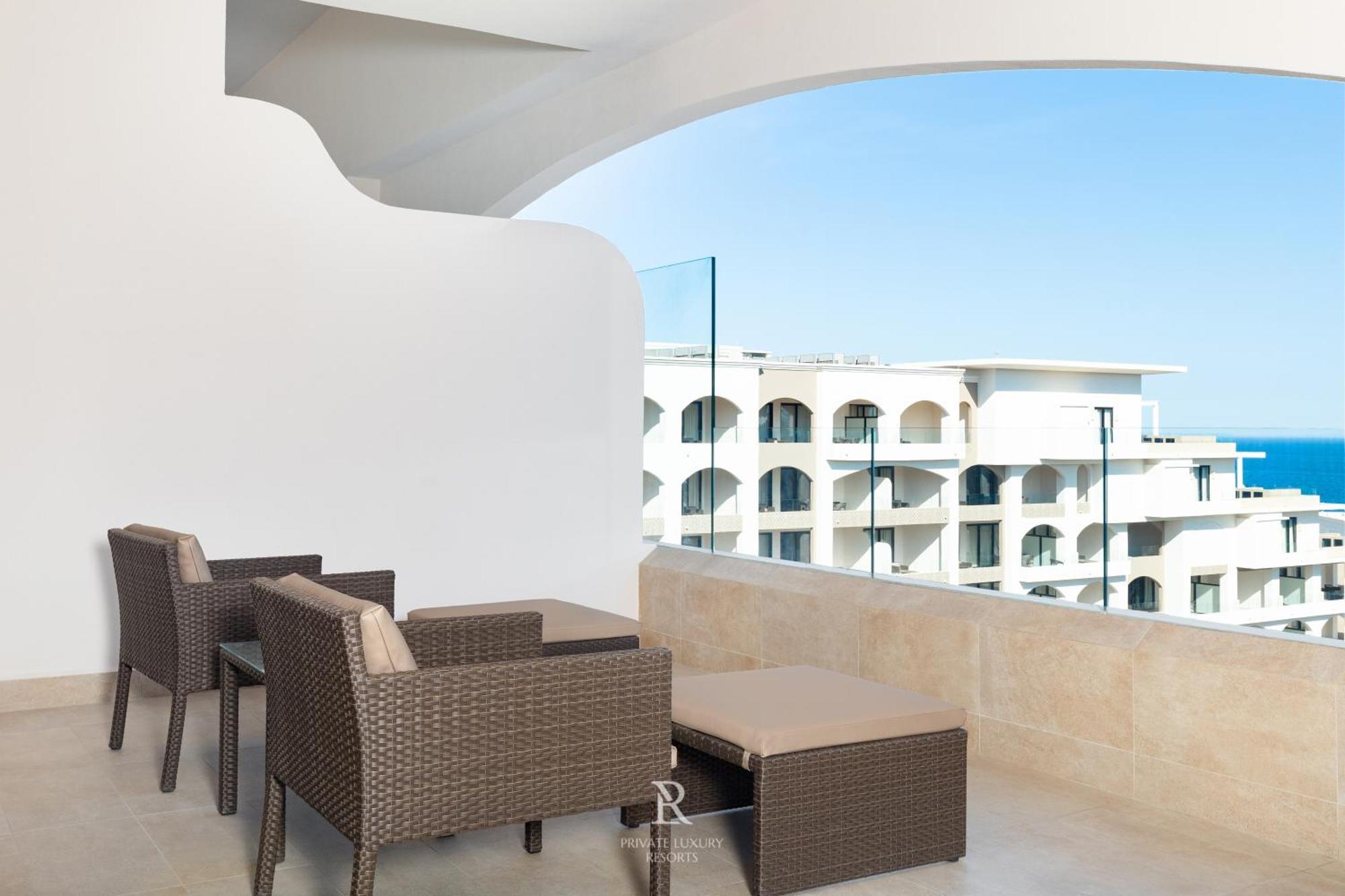 Resort Two Bedroom Ocean View - La Valencia *
