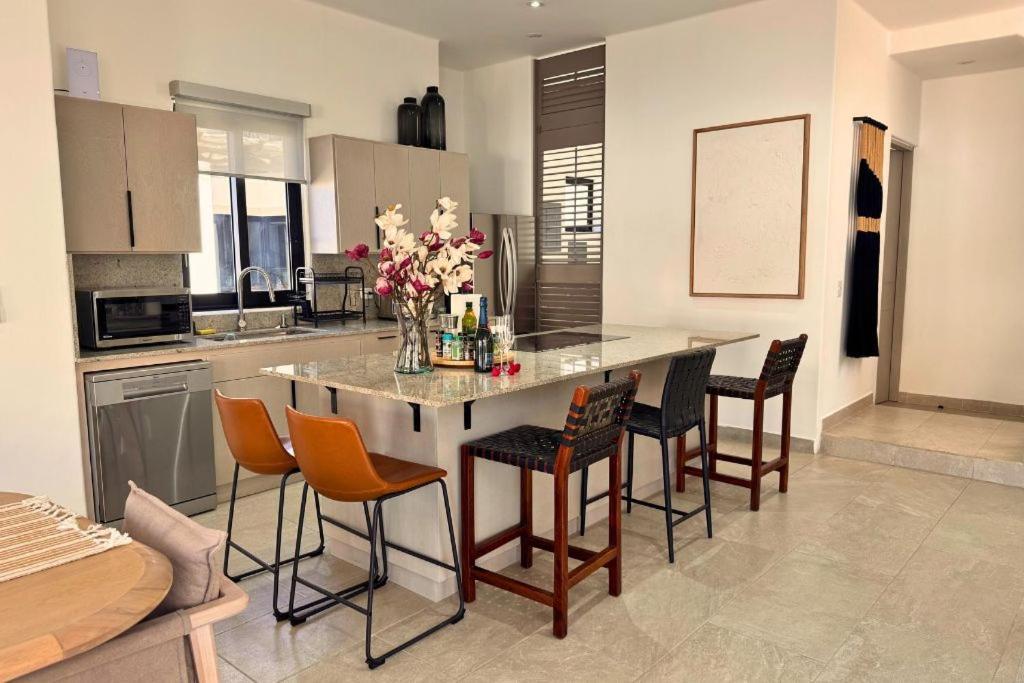 Casa Gallo, Heated Pool, Exclusive & Great Location *