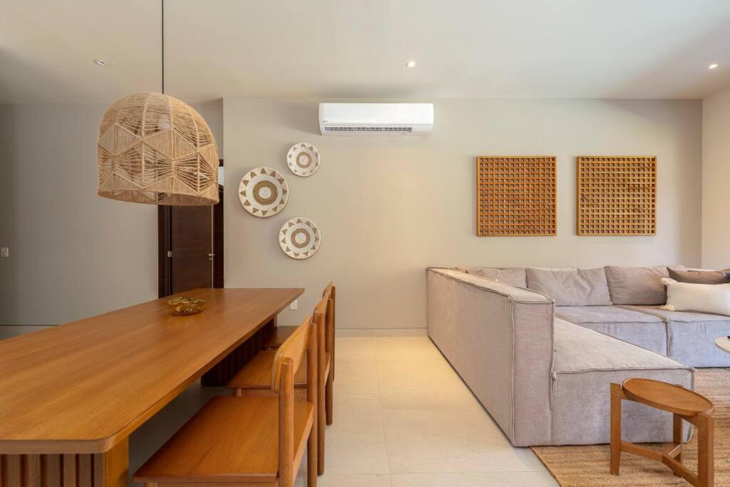 Vista Vela 3 With 3br/3bath *