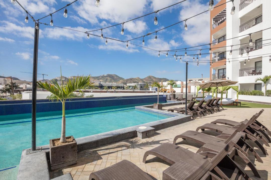 Medano And Hotel Cabo San Lucas