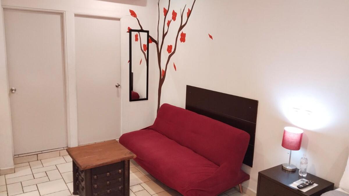 Apartment In The Heart Of *