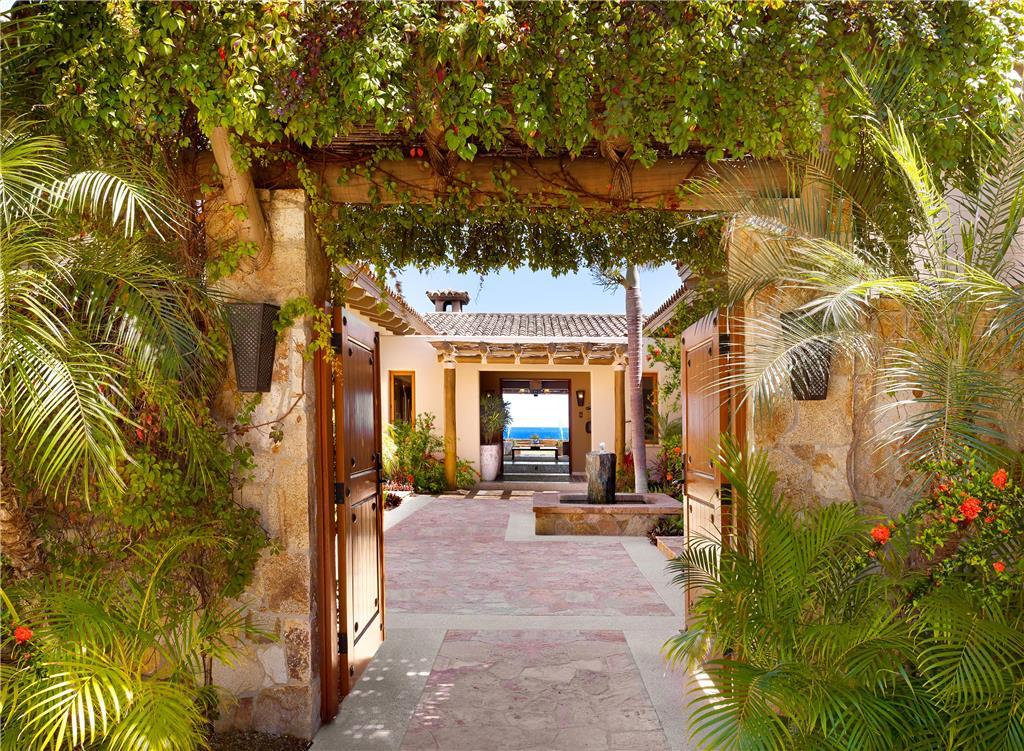 Montage Cabos Hotel