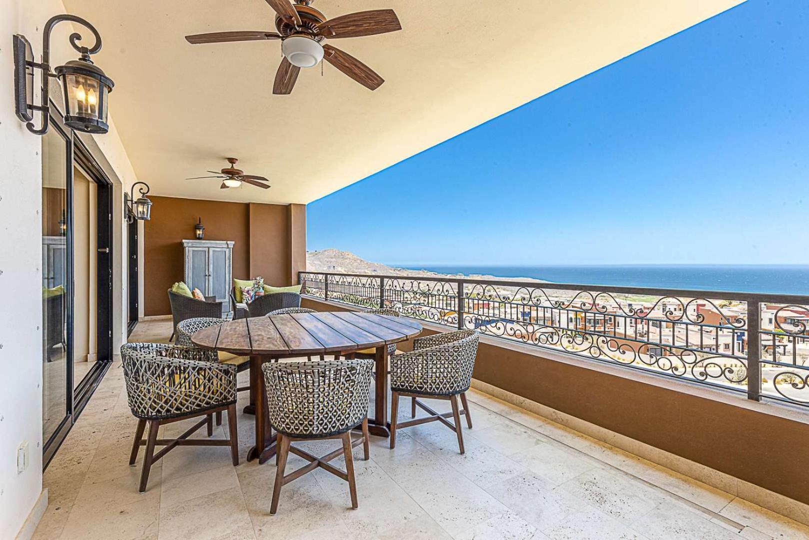 Copala 3 Bedroom Amenities & Ocean Views Holiday home