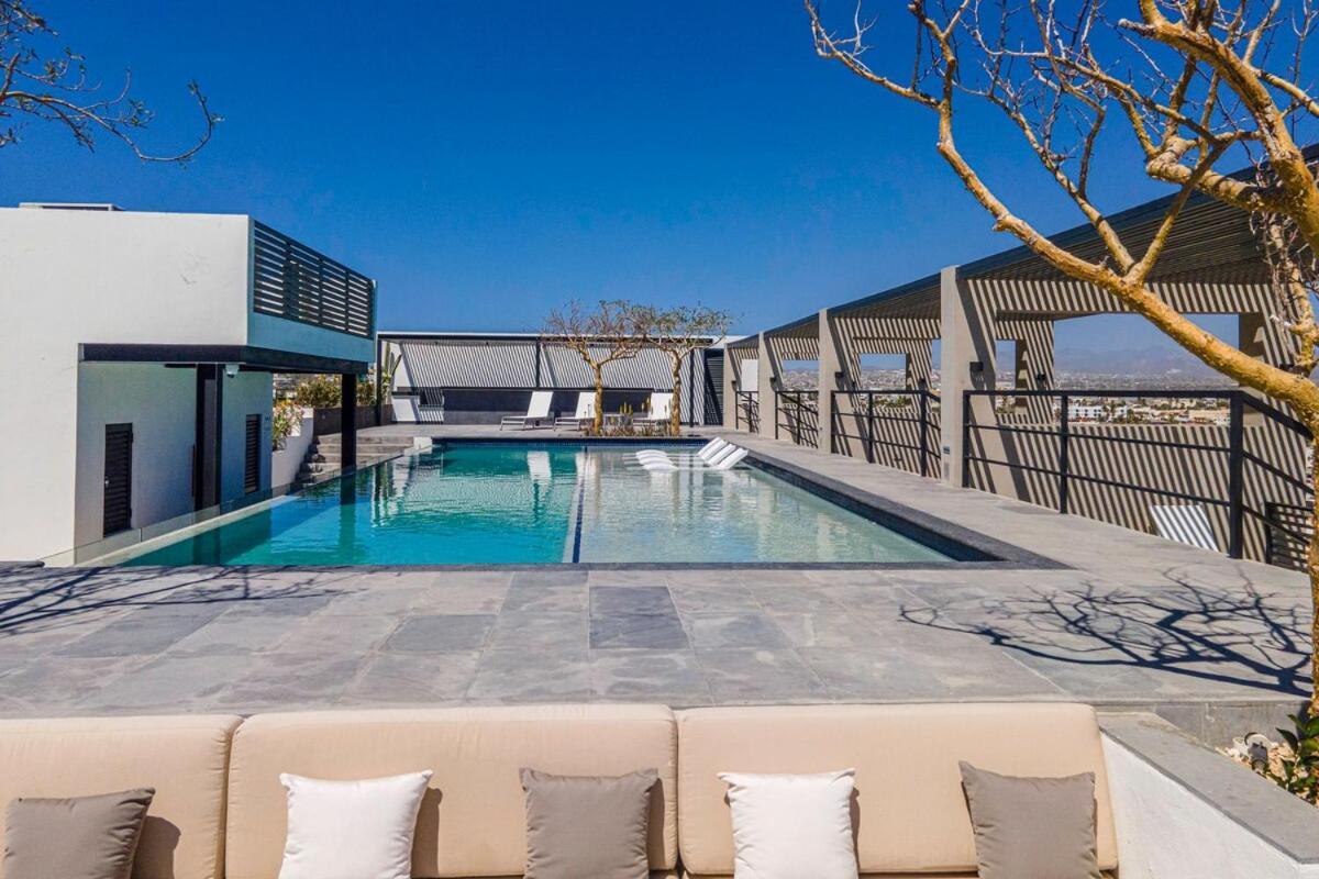 Cabo Penthouse Rooftop Pool Walk To Marina
