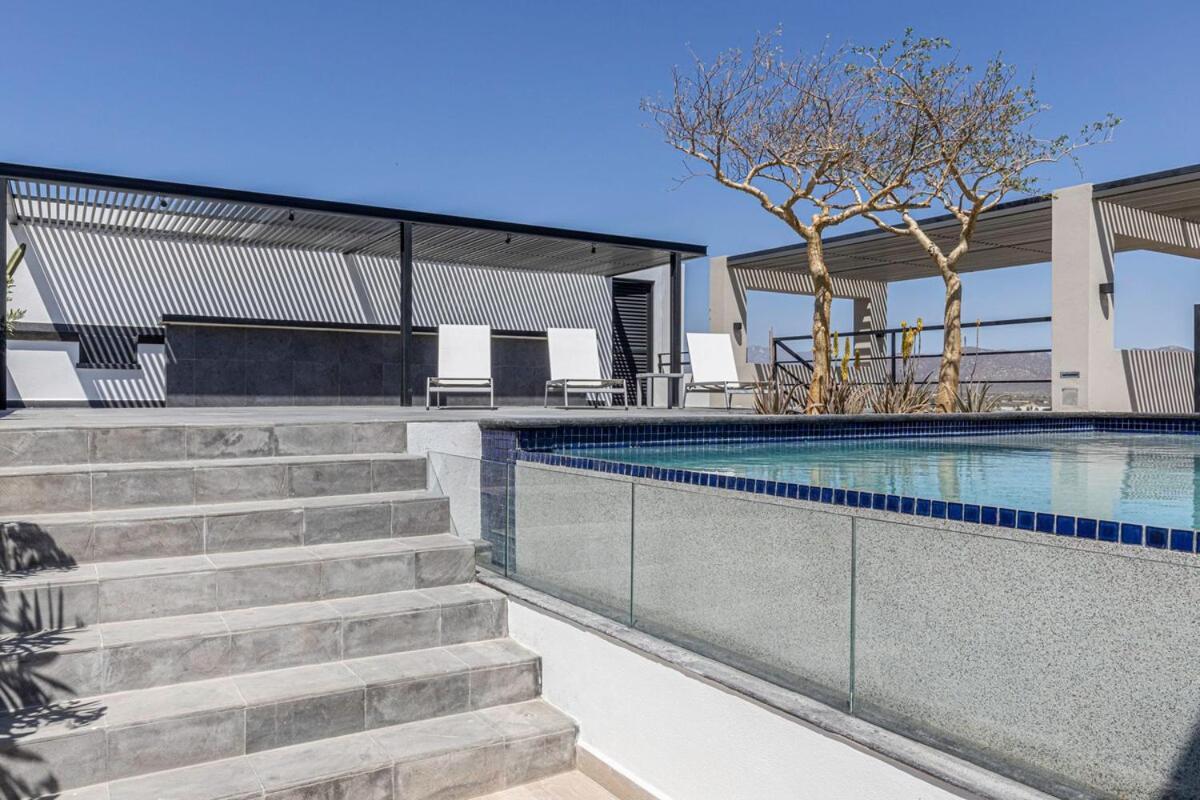 Cabo Penthouse Rooftop Pool Walk To Marina *