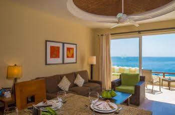 At Cabo And Hotel Cabo San Lucas