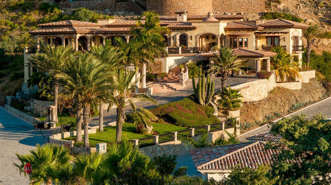 Stylish Pedregal Maria