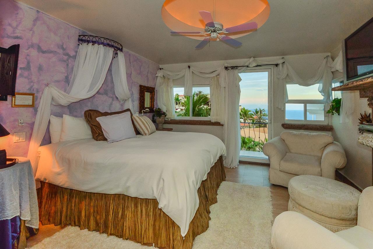 Spacious Cabo For Large Groups Alegria