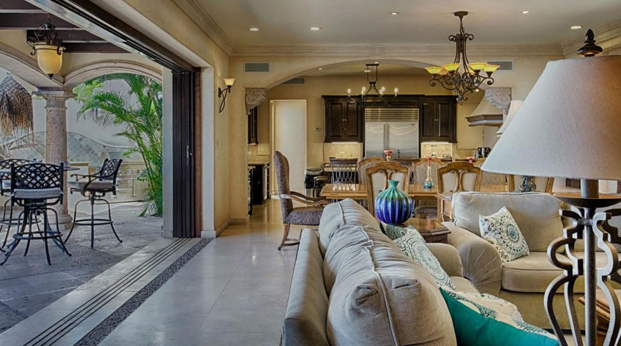 Antigua Villa