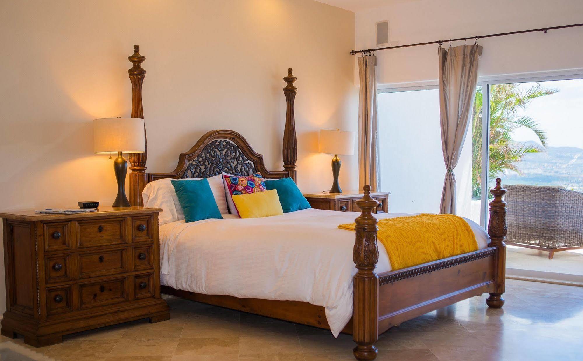 Leonetti Cabo San Lucas
