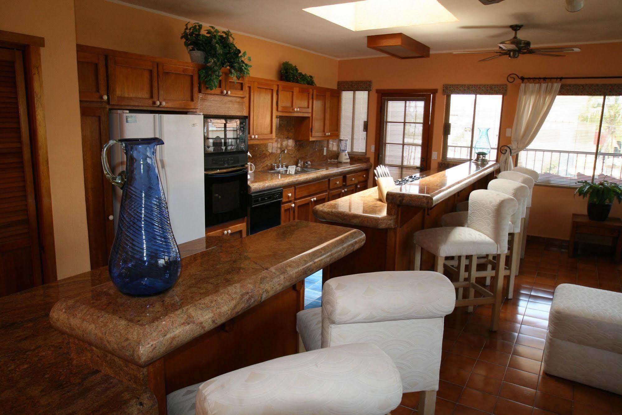 Giggling Marlin Penthouse Hotel 3*